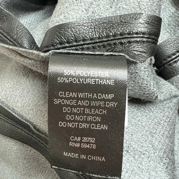 House of Harlow 1960  vegan leather skirt Black Skater Mini Belt & Buckle Sz L - Picture 9 of 9